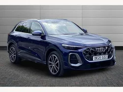 Navarra blue Used 2025 Audi Q5 Advanced SUV | £54,895 (Expensive)