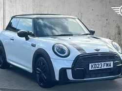 White Used 2023 Mini Cooper Hatch Hatchback | £24,999 (Fair price)