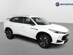 White New 2025 MG HS Trophy SUV | £22,999 (Fair price)