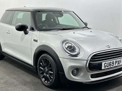 Used 2021 Mini Cooper Classic Hatchback | £13,964 (Good price)