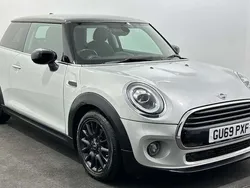 Used 2021 Mini Cooper Classic Hatchback | £14,082 (Good price)