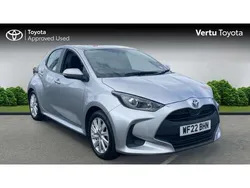 Silver Used 2022 Toyota Yaris Hybrid Hatchback | £14,990 (Good price)