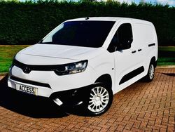 White Used 2022 Toyota Proace Van | £12,995 (Fair price)