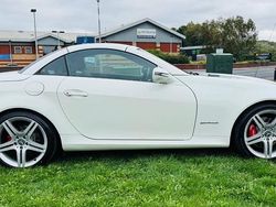 White Used 2009 Mercedes SLK200 Cabriolet | £3,450 (Fair price)