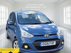 Blue Used 2015 Hyundai i10 Hatchback | £3,785 (A bit pricey)