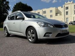 Silver Used 2012 Kia Ceed 2 Estate | £3,795 (Good price)