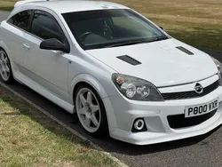 White Used 2008 Vauxhall Astra Sport Hatchback | £7,995