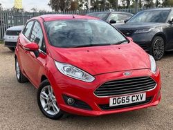 Red Used 2015 Ford Fiesta Zetec Hatchback | £3,850 (Fair price)