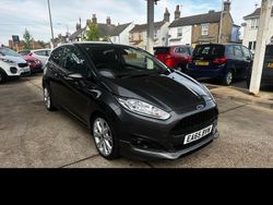Grey Used 2015 Ford Fiesta Zetec Hatchback | £5,495 (Fair price)