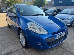 Blue Used 2010 Renault Clio II Hatchback | £1,995 (Fair price)