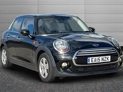 Black Used 2015 Mini Cooper Hatch Hatchback | £7,350 (Fair price)