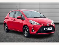 Red Used 2019 Toyota Yaris Hatchback | £10,050 (Fair price)