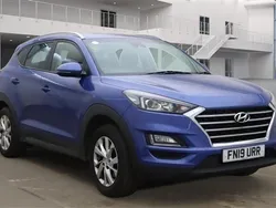 Blue Used 2019 Hyundai Tucson SE SUV | £9,995 (Fair price)