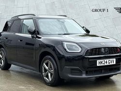 Black Used 2024 Mini Countryman Classic SUV | £29,995 (Super price)