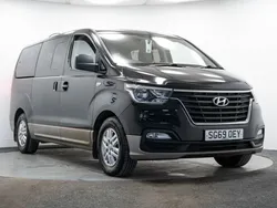 Black Used 2019 Hyundai I800 SE MPV | £14,995 (Fair price)