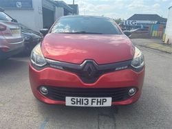 Red Used 2013 Renault Clio IV Dynamique Hatchback | £2,995 (Fair price)