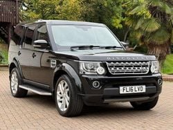 Black Used 2016 Land Rover Discovery 4 HSE SUV | £15,850 (Fair price)
