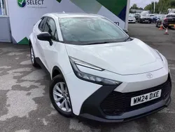Blizzad pearl white Used 2024 Toyota C-HR SUV | £24,250 (Fair price)