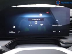 White Used 2024 MG HS Trophy SUV | £22,299 (Expensive)