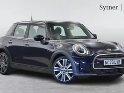 Black Used 2024 Mini Cooper Exclusive Hatchback | £23,250 (Fair price)