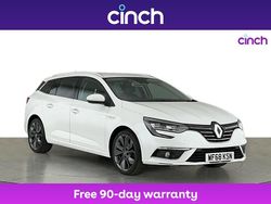 White Used 2018 Renault Mégane GrandTour Signature Estate | £10,099 (Fair price)