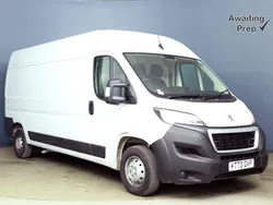 White Used 2023 Peugeot Boxer Premium Van | £18,450 (Good price)