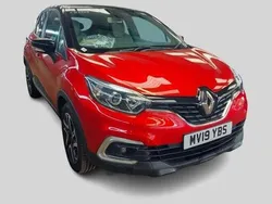 Red/black Used 2019 Renault Captur Iconic SUV | £9,795 (Fair price)
