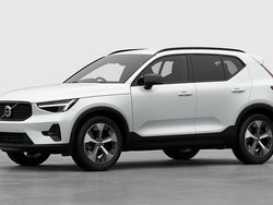 Crystal white New 2025 Volvo XC40 Plus SUV | £39,090 (Fair price)
