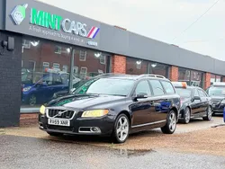 Black Used 2009 Volvo V70 SE Estate | £3,995 (A bit pricey)