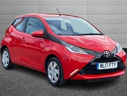 Red pop Used 2017 Toyota Aygo X-play Hatchback | £7,450 (Fair price)