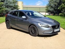 Grey Used 2016 Volvo V40 Momentum Hatchback | £6,695 (Fair price)