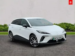 White Used 2024 MG MG4 EV Trophy Hatchback | £20,495 (Fair price)