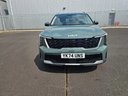 Cityscape green Used 2024 Kia Sorento 3 SUV | £41,990 (Fair price)