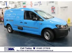 Blue Used 2017 VW Caddy Maxi Startline MPV | £7,580 (Good price)