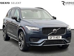 Denim blue Used 2021 Volvo XC90 R-Design SUV | £35,690 (Fair price)
