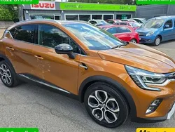 Orange Used 2022 Renault Captur SE SUV | £14,999 (Fair price)