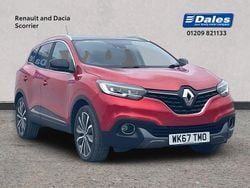 Special metallic flame red Used 2017 Renault Kadjar Signature SUV | £12,000 (Expensive)