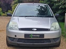 Silver Used 2005 Ford Fiesta Finesse Hatchback | £599 (Super price)
