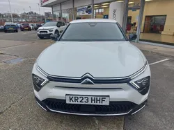 White Used 2023 Citroën C5 X PureTech Hatchback | £16,495 (Fair price)
