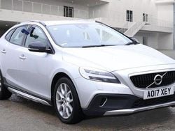 Silver Used 2017 Volvo V40 CC Pro Estate | £9,995 (Fair price)