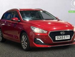 Red Used 2019 Hyundai i30 SE Estate | £8,999 (Fair price)