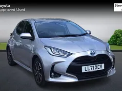 Silver Used 2021 Toyota Yaris Hybrid Design Hatchback | £16,135 (Fair price)