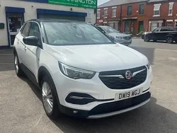 White Used 2019 Vauxhall Grandland X Sport SUV | £11,495 (Fair price)