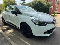 Glacier white Used 2016 Renault Clio IV Dynamique Hatchback | £7,500 (Good price)