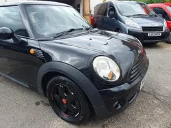 Black Used 2010 Mini Cooper Hatch Hatchback | £1,495