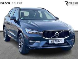 Denim blue Used 2021 Volvo XC60 Momentum SUV | £25,950 (Fair price)