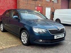 Blue Used 2014 Skoda Superb Hatchback | £3,000
