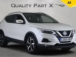 White Used 2019 Nissan Qashqai Tekna SUV | £10,100 (Super price)