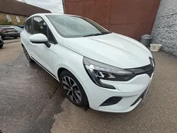 White Used 2022 Renault Clio V Iconic Hatchback | £12,695 (Fair price)