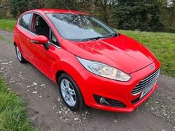 Red Used 2013 Ford Fiesta Zetec Hatchback | £2,995 (Good price)